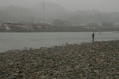 湯の沢の瀬（左岸）その１.jpg