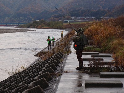 ３番ポイントの対岸.jpg