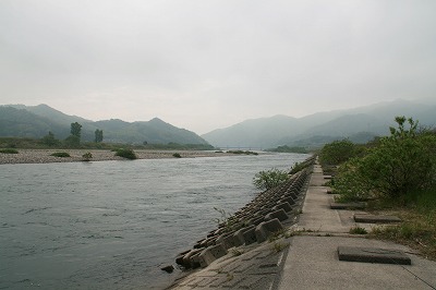 霧の荒川.jpg