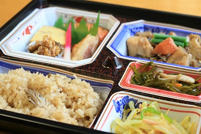 お弁当.jpg