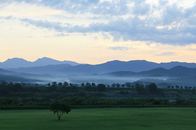 連山と雲.jpg