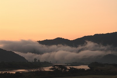 吹き出しの雲.jpg