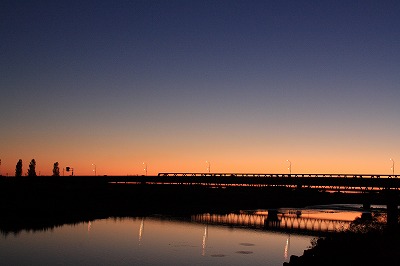 荒川の夕景３.jpg