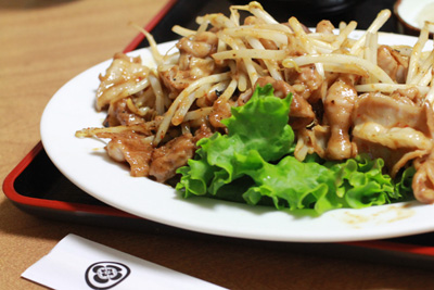 ホルモン焼き定食.jpg